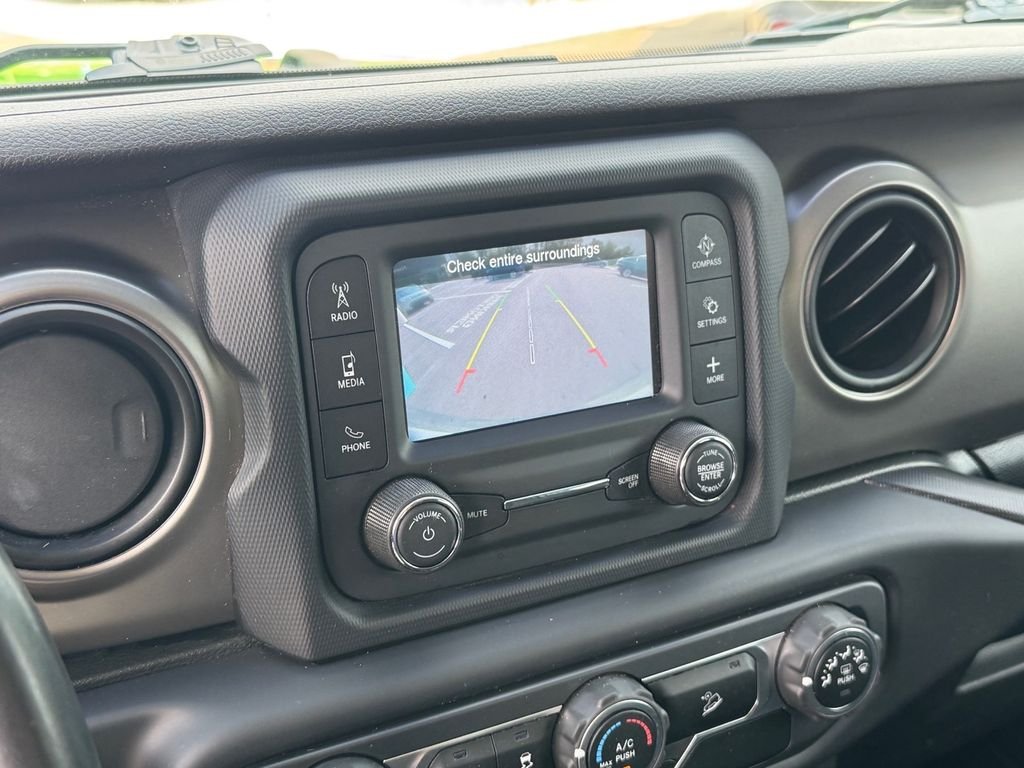 Used 2018 Green Jeep Sport S image 26