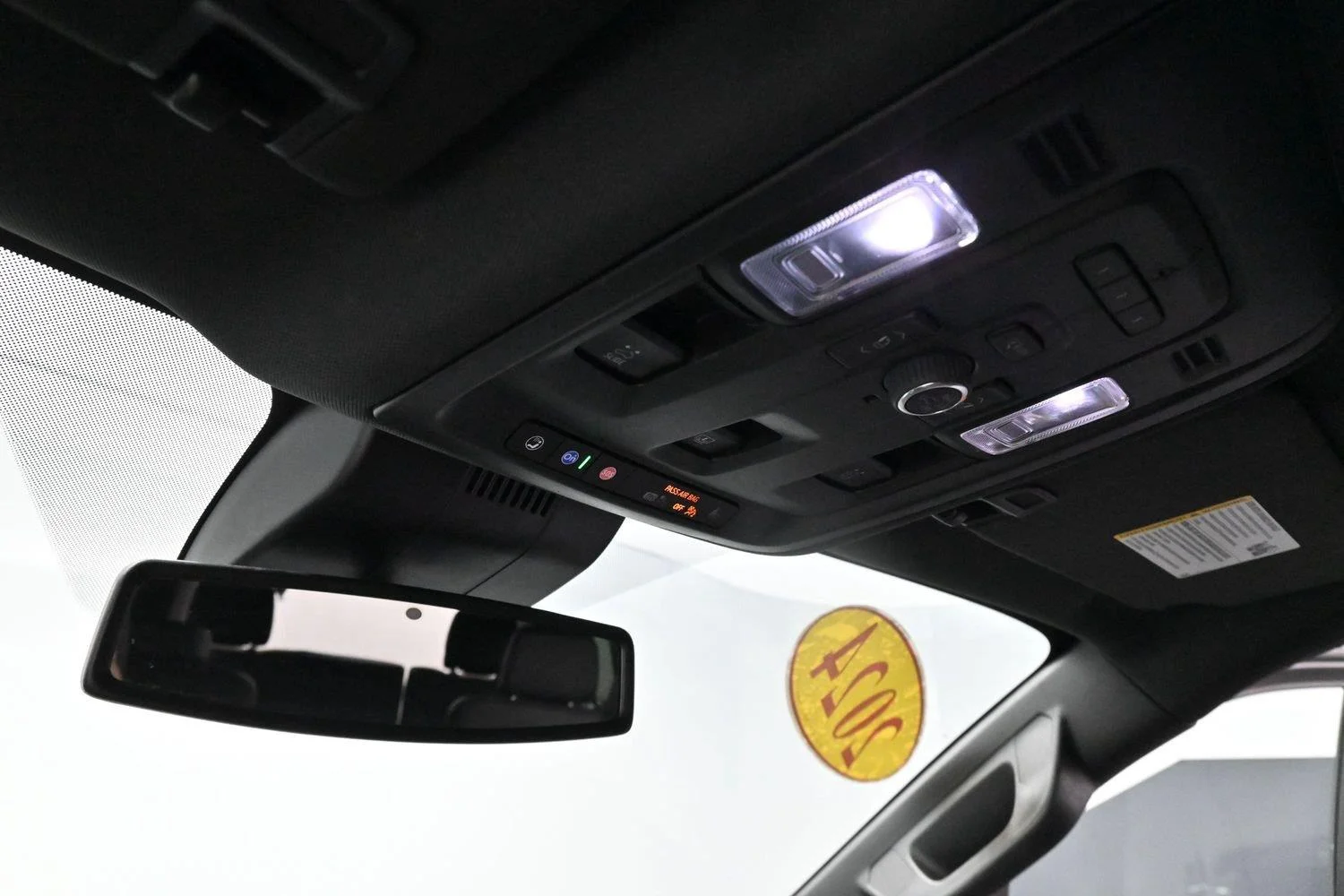 Used 2024 Black Chevrolet Z71 image 29