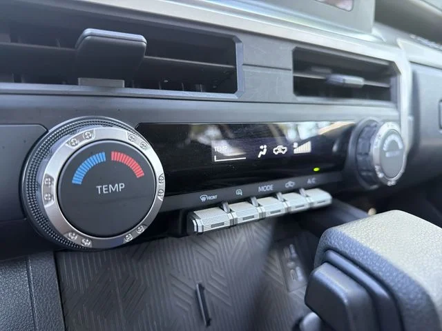 Used 2025 White Toyota SR5 image 19