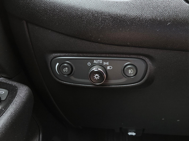 Used 2022 Gray Chevrolet Premier image 24