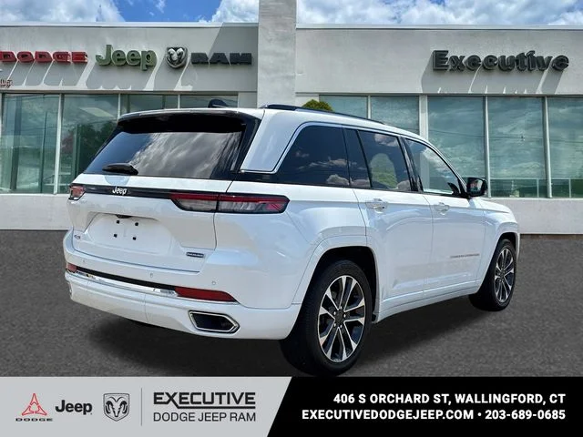 Used 2023 White Jeep Overland image 4