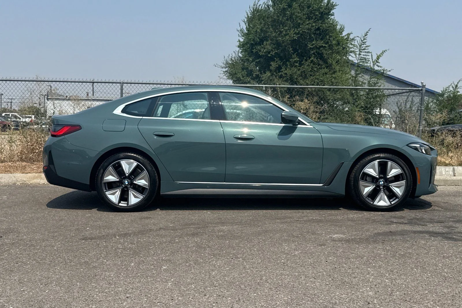 Used 2025 Green BMW xDrive40 image 2