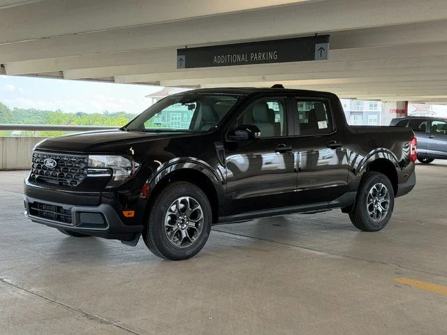 New 2026 Shadow Black Ford XLT image 2