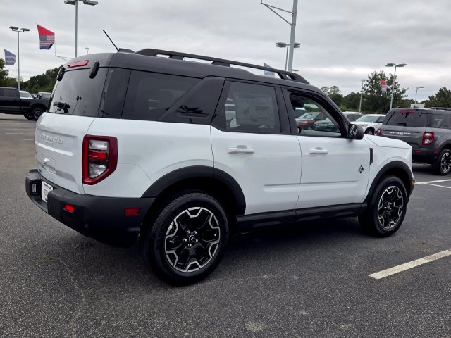 New 2026 Oxford White Ford Outer Banks image 8