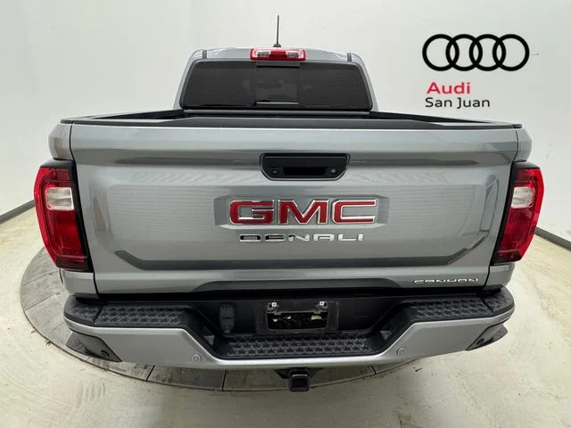 Used 2023 Silver GMC Denali image 36