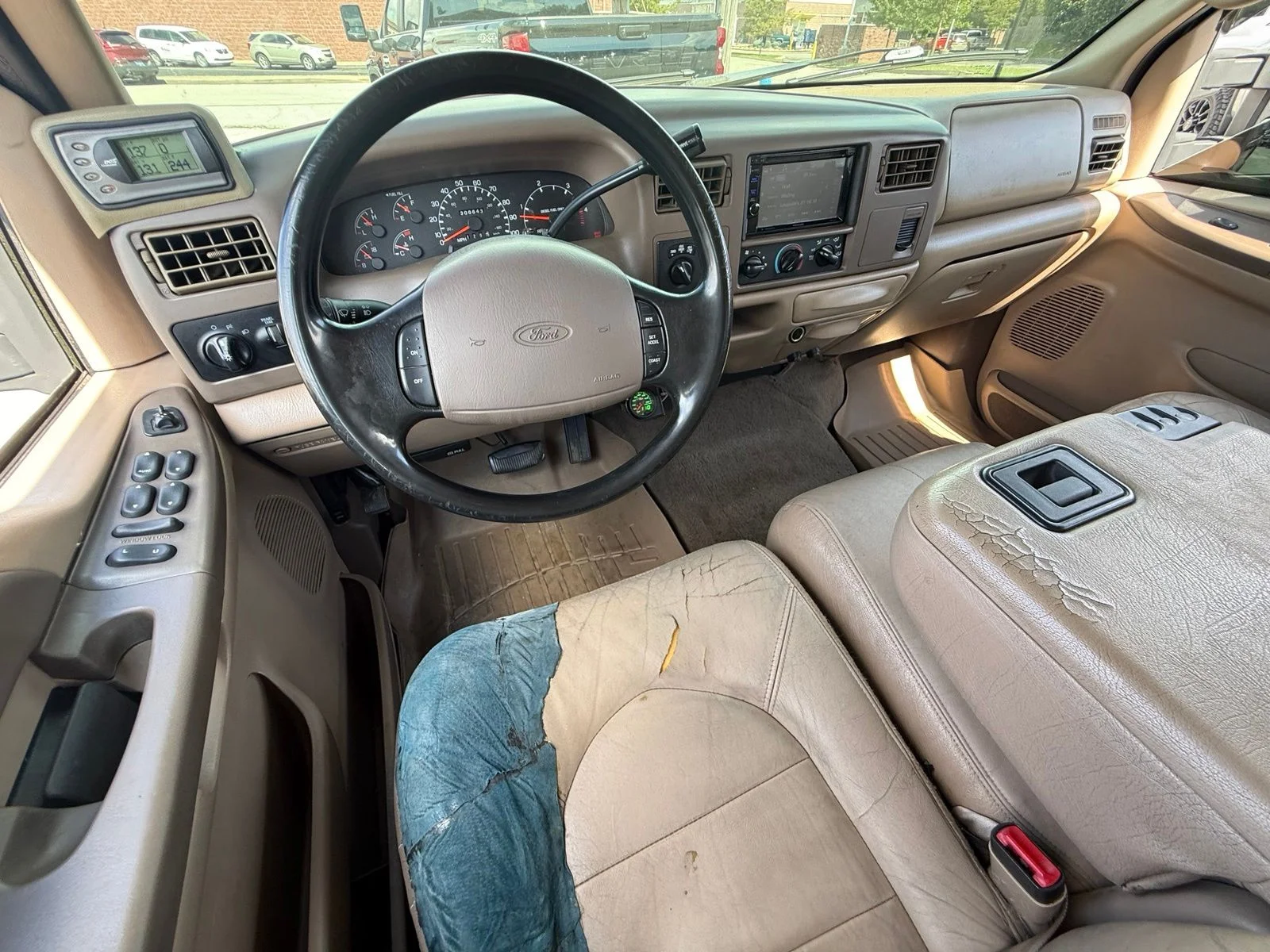 Used 1999 Green Ford  image 16