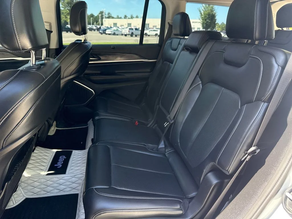 Used 2021 Bright White Clearcoat Jeep Limited image 31