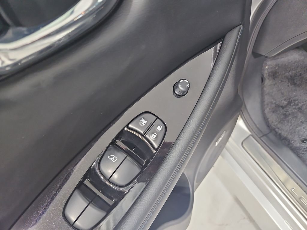 Used 2021 Brilliant Silver Metallic Nissan SL Plus image 12