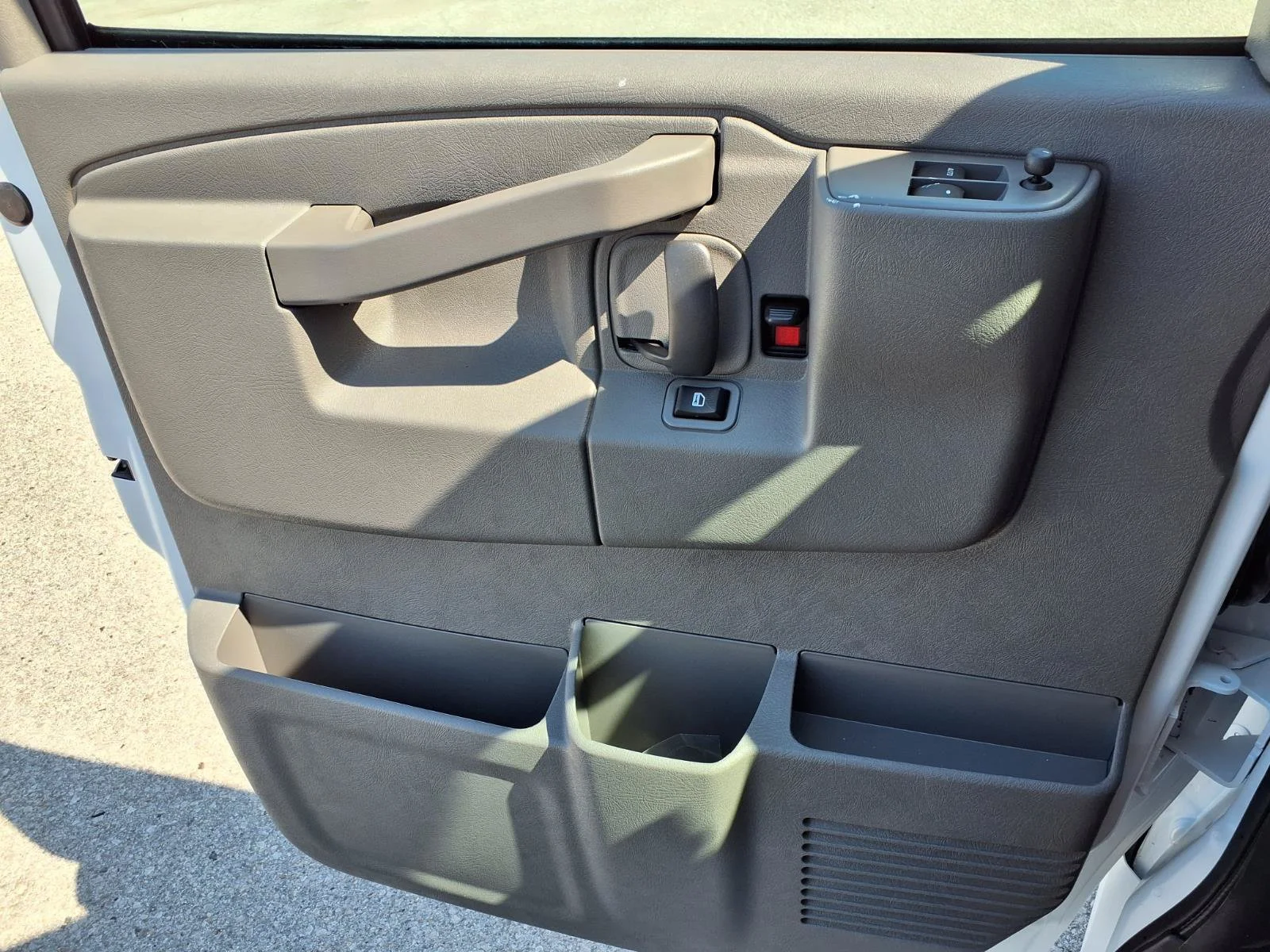 New 2026 Summit White GMC Work Van image 12