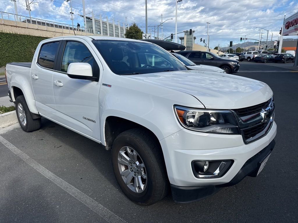 2017 Chevrolet Colorado LT photo 3