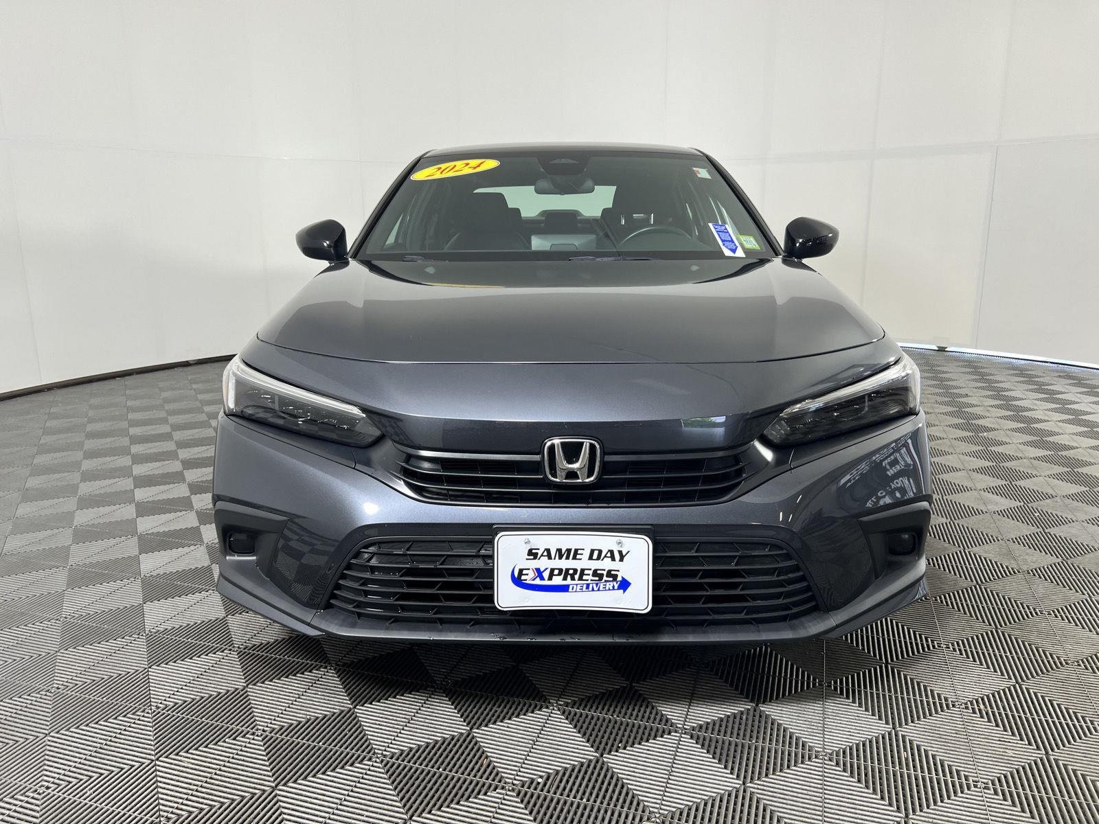 Used 2024 Sonic Gray Pearl Honda Sport image 28