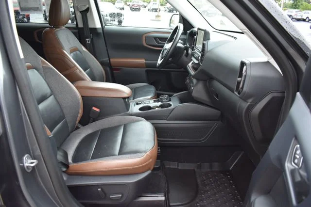 Used 2022 Gray Ford Outer Banks image 21