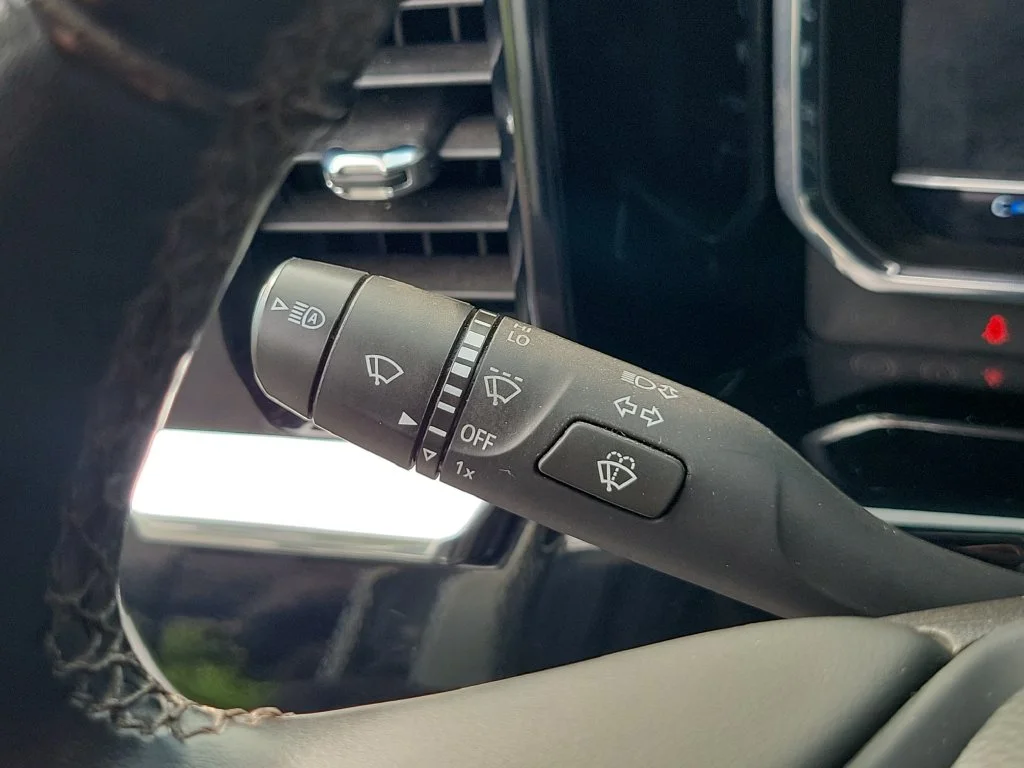 Used 2025 Gray Chevrolet LT image 27