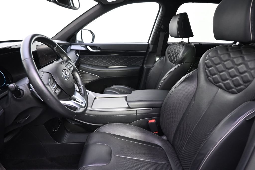Used 2021 White Hyundai Calligraphy image 13