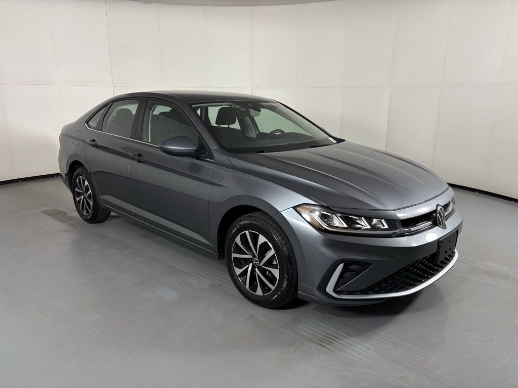 Used 2025 Gray Volkswagen 1.5T S image 2