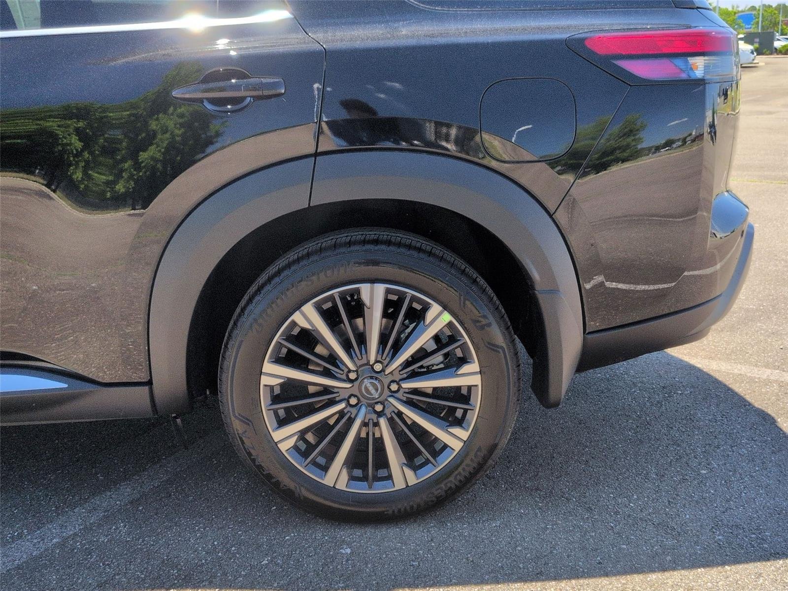 New 2026 Super Black Nissan Platinum image 11