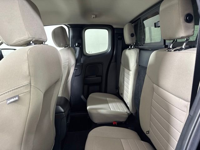 Used 2019 Black Ford XLT image 13