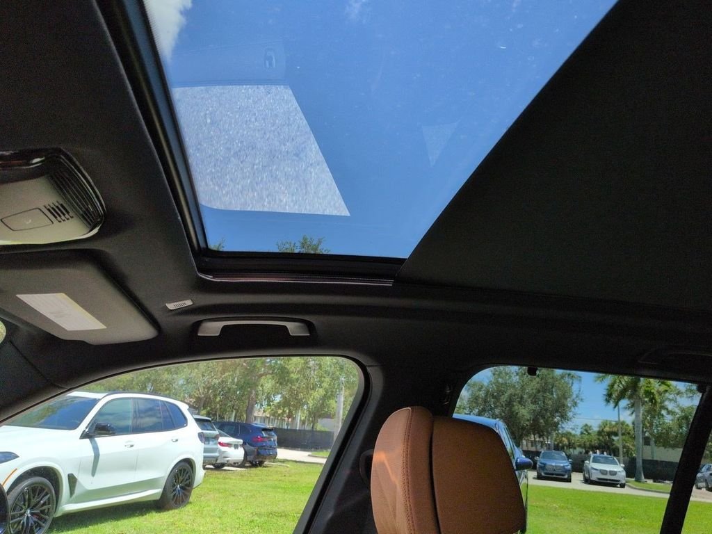 New 2026 Black Sapphire Metallic BMW xDrive40i image 20