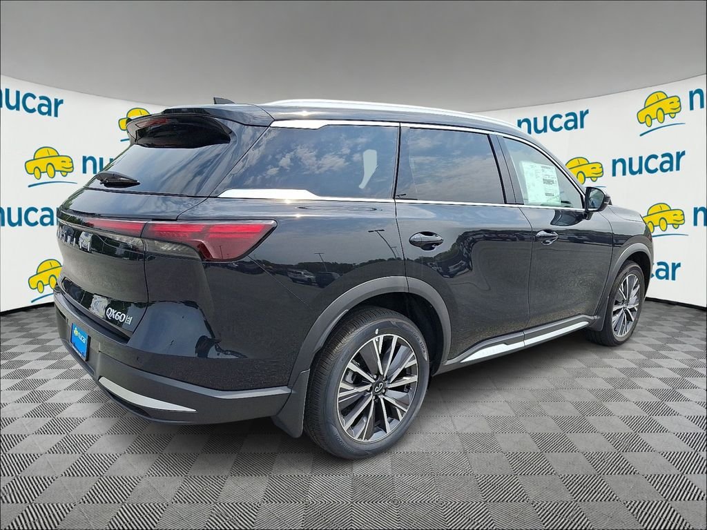 Used 2026 Black INFINITI LUXE image 7