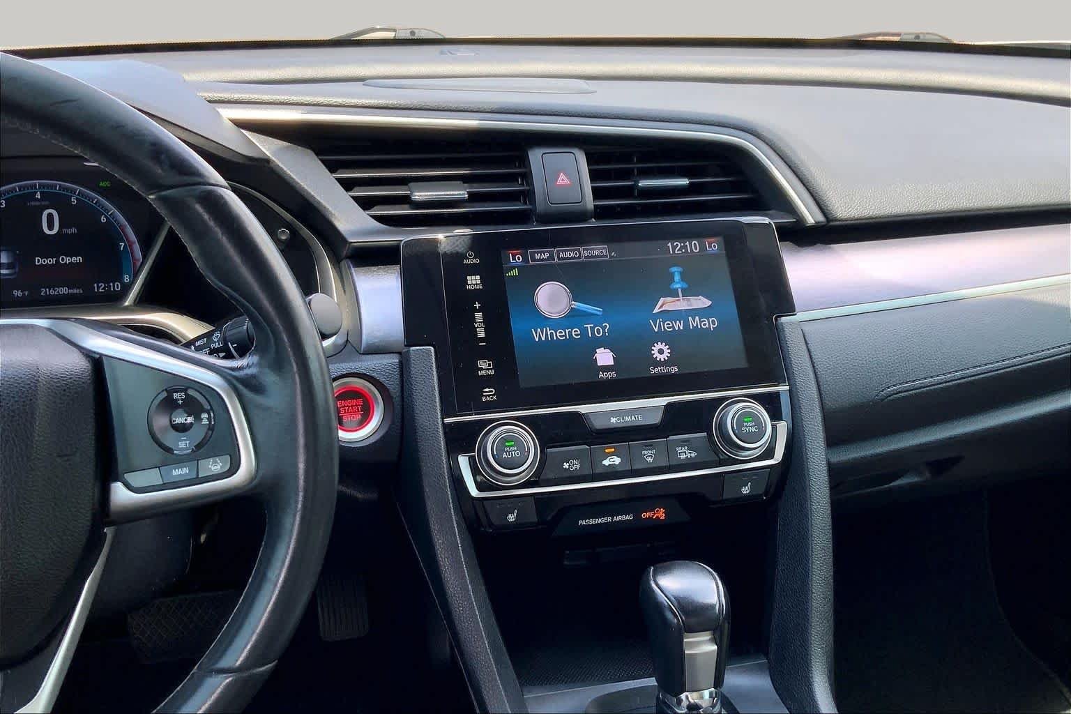 Used 2017 Lunar Silver Metallic Honda Touring image 5