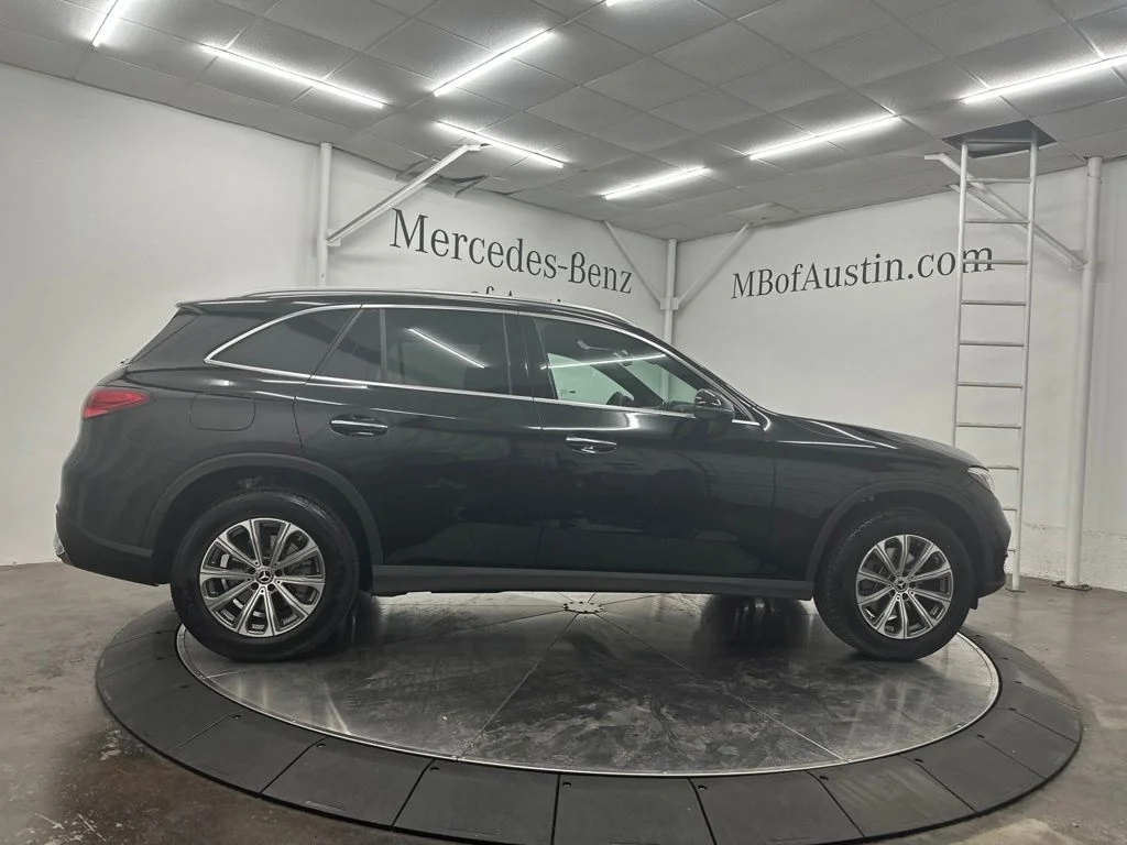 New 2026 Black Mercedes-Benz GLC 300 image 8