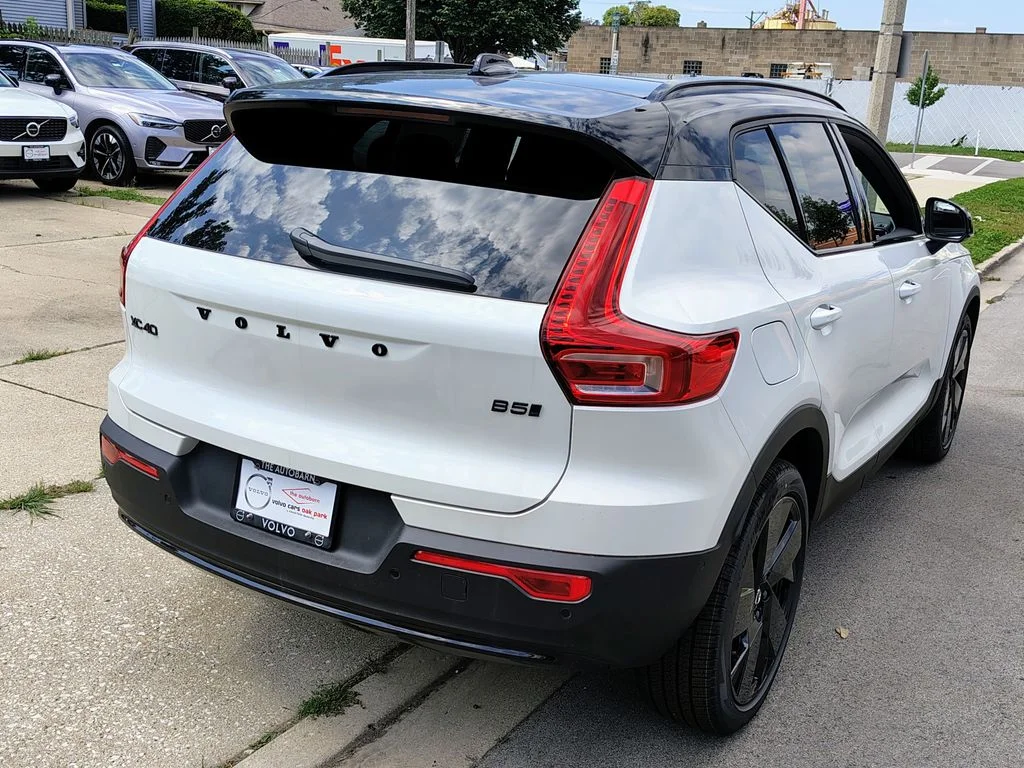 New 2026 Crystal White Volvo Ultra image 10