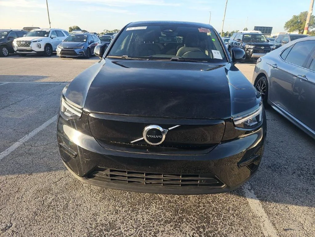 Used 2023 Volvo C40 Core with VIN YV4ED3GK7P2047489 for sale in Parma, OH
