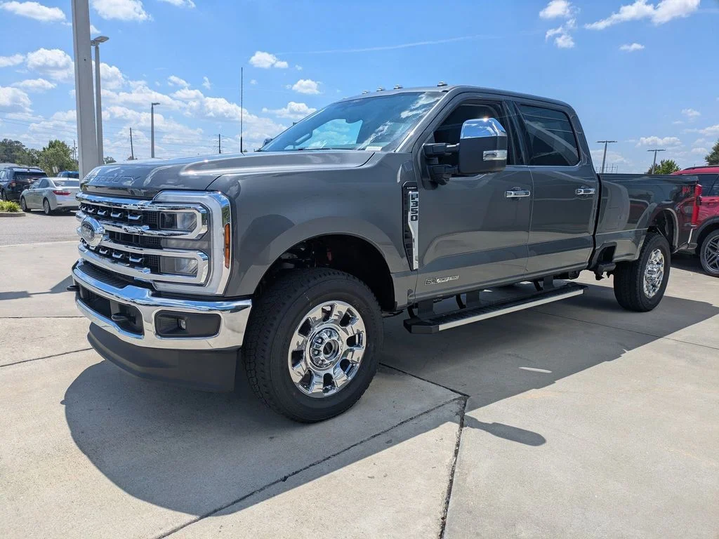 New 2026 Carbonized Gray Metallic Ford Lariat image 7
