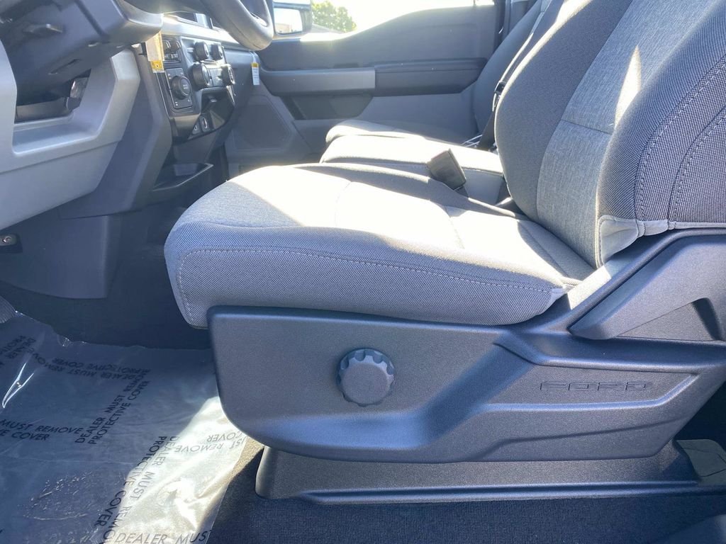 New 2026 Agate Black Metallic Ford F-250® XL image 12