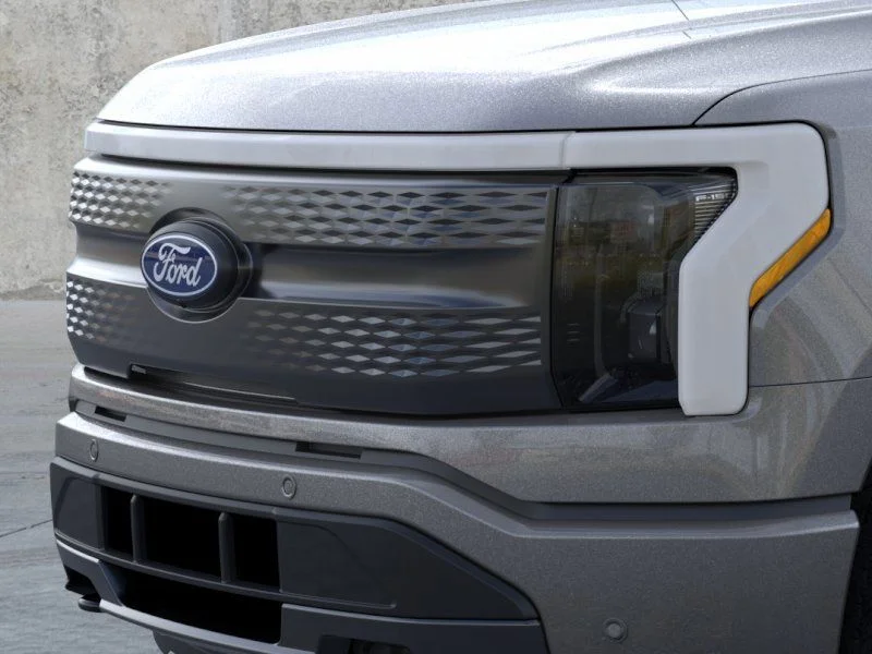 2025 Ford F-150 Lightning Flash - Photo 17