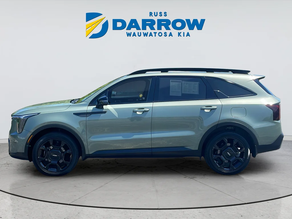 Certified Used 2024 Green Kia X-Line EX image 2