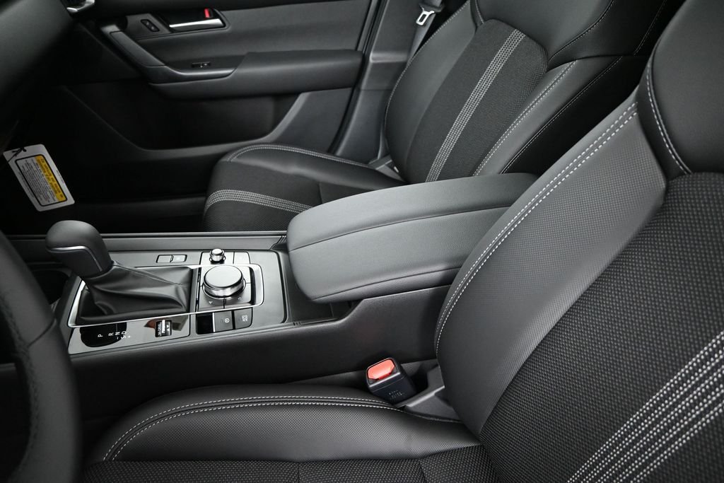 New 2026 Wind Chill Pearl Mazda Preferred AWD image 10