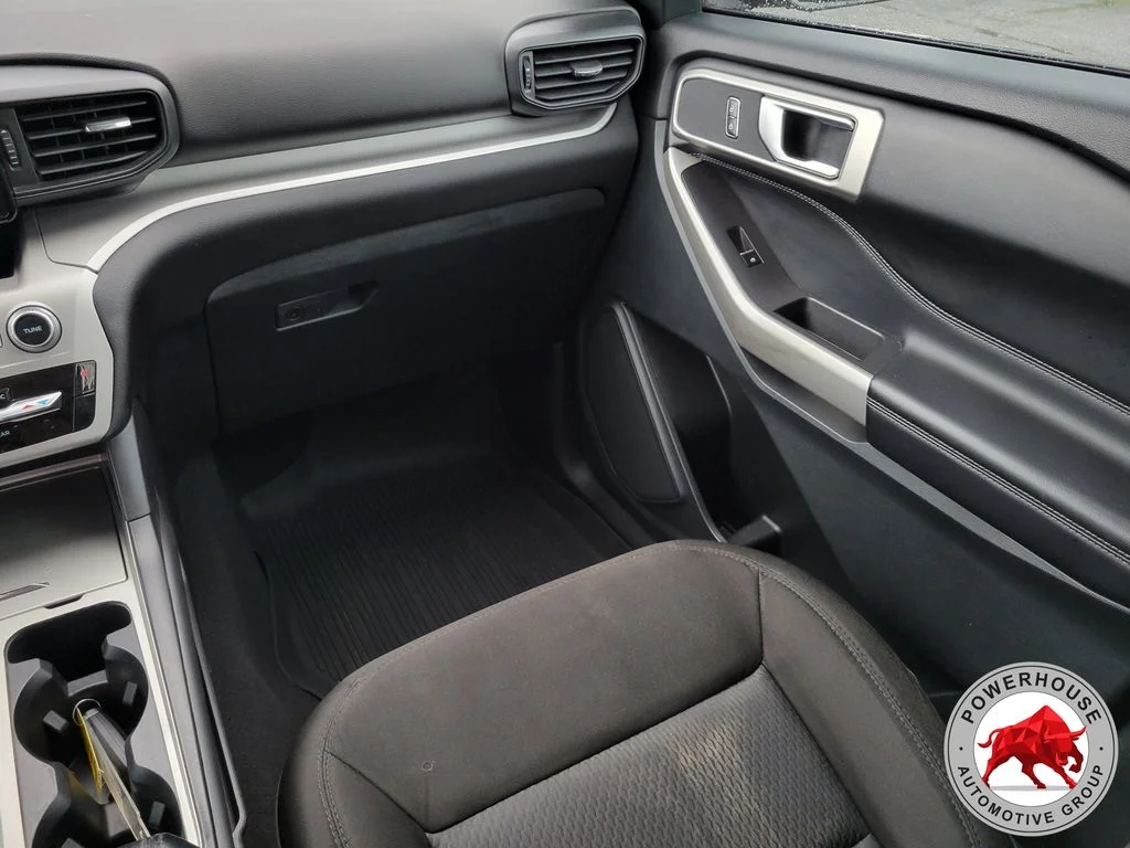 Used 2023 Gray Ford XLT image 22