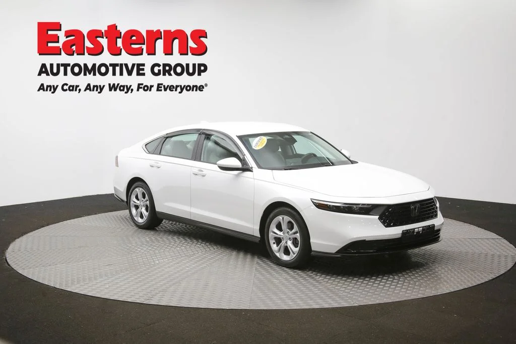 Used 2025 White Honda LX image 47