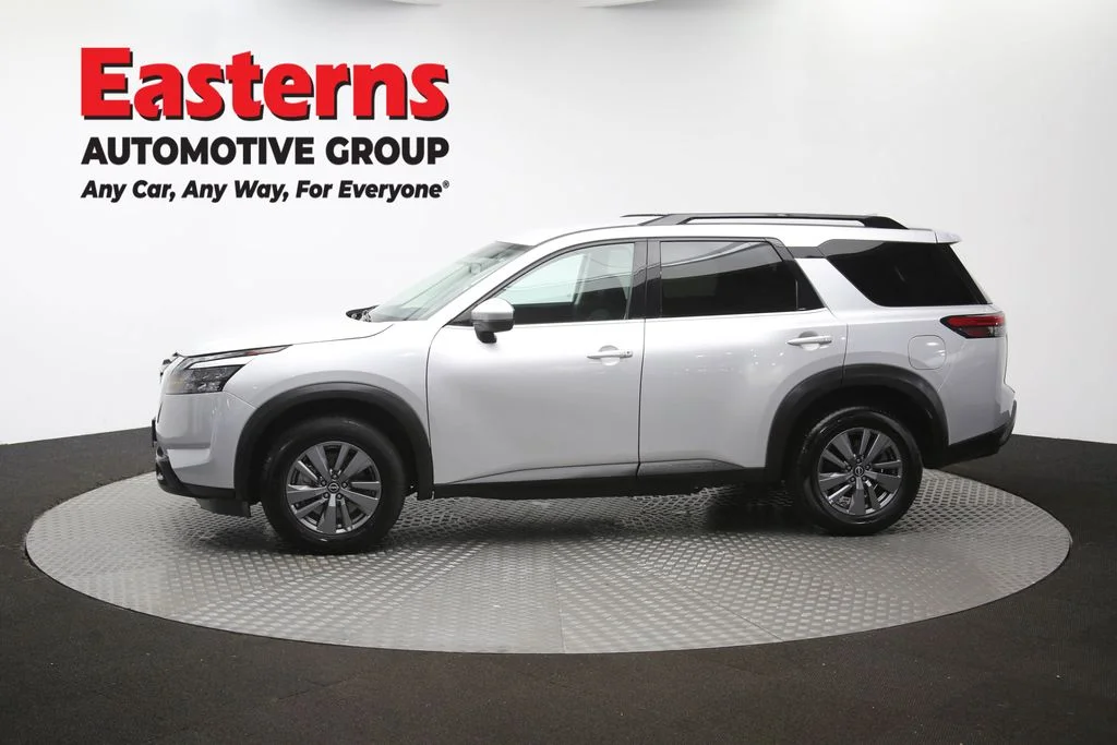 Used 2025 Silver Nissan SV image 63