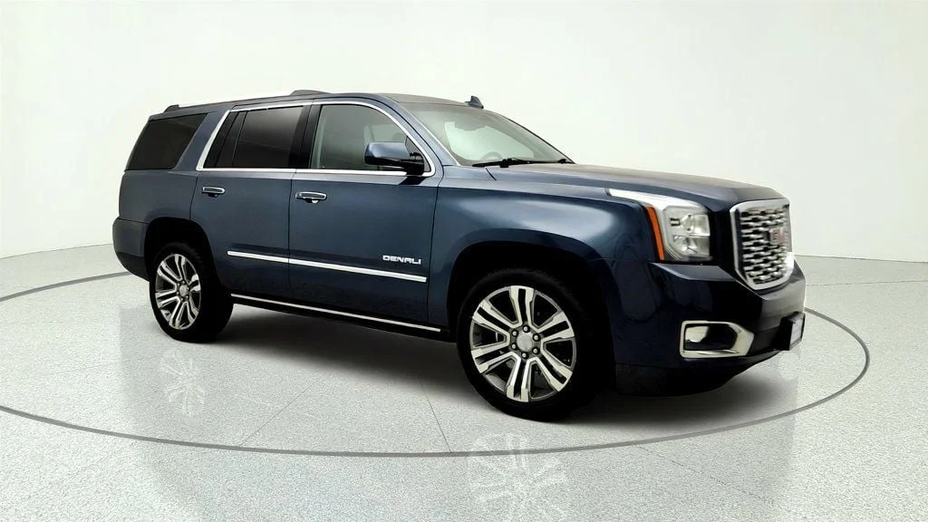 Used 2020 Dark Sky Metallic GMC 4WD 4dr Denali image 3