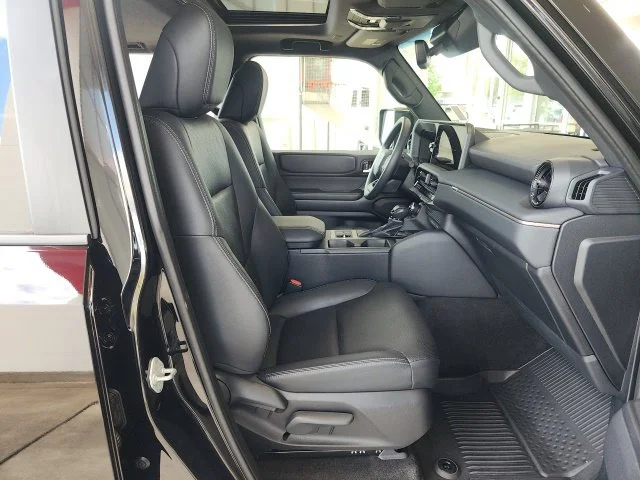 Used 2025 Black Toyota Base image 30