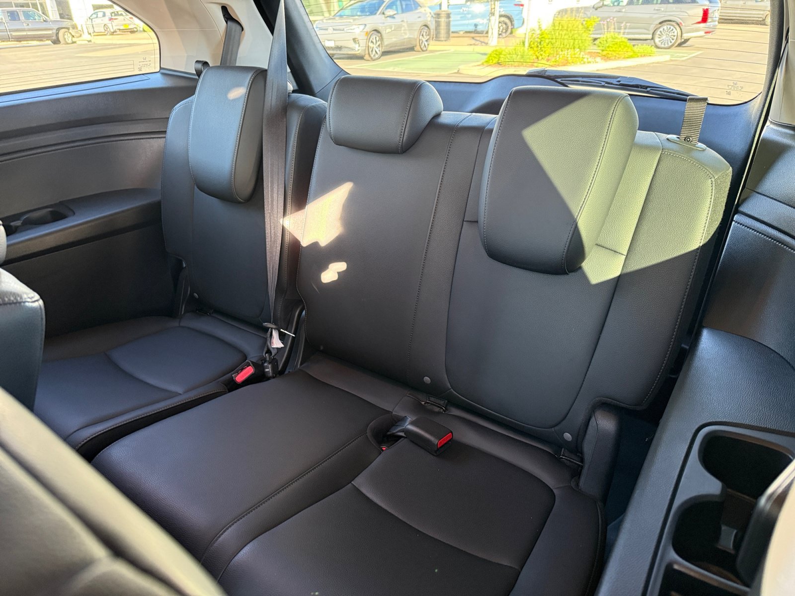 Used 2025 Modern Steel Metallic Honda EX-L image 21