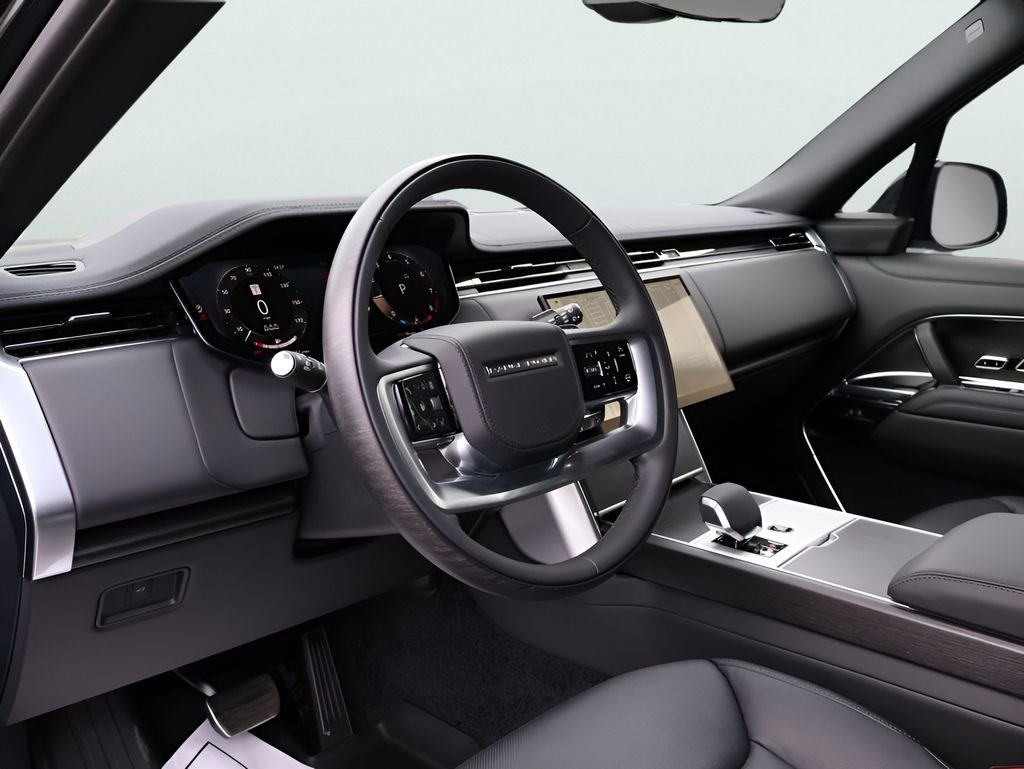 New 2026 Santorini Black Land Rover SE image 17