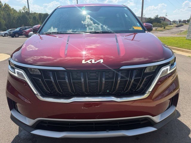 Used 2024 Red Kia LX image 3
