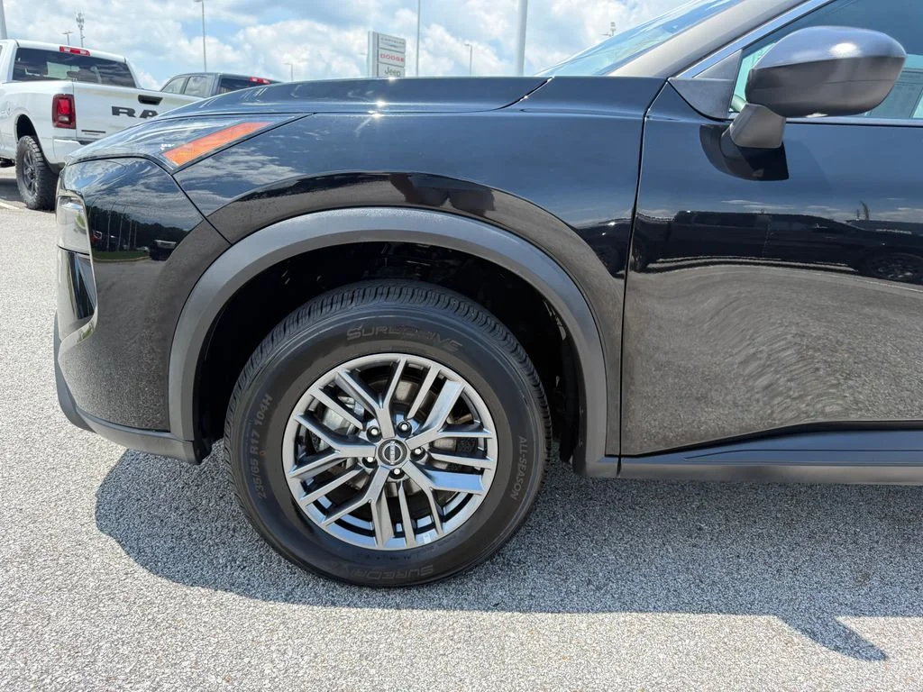 Used 2024 Black Nissan S image 22