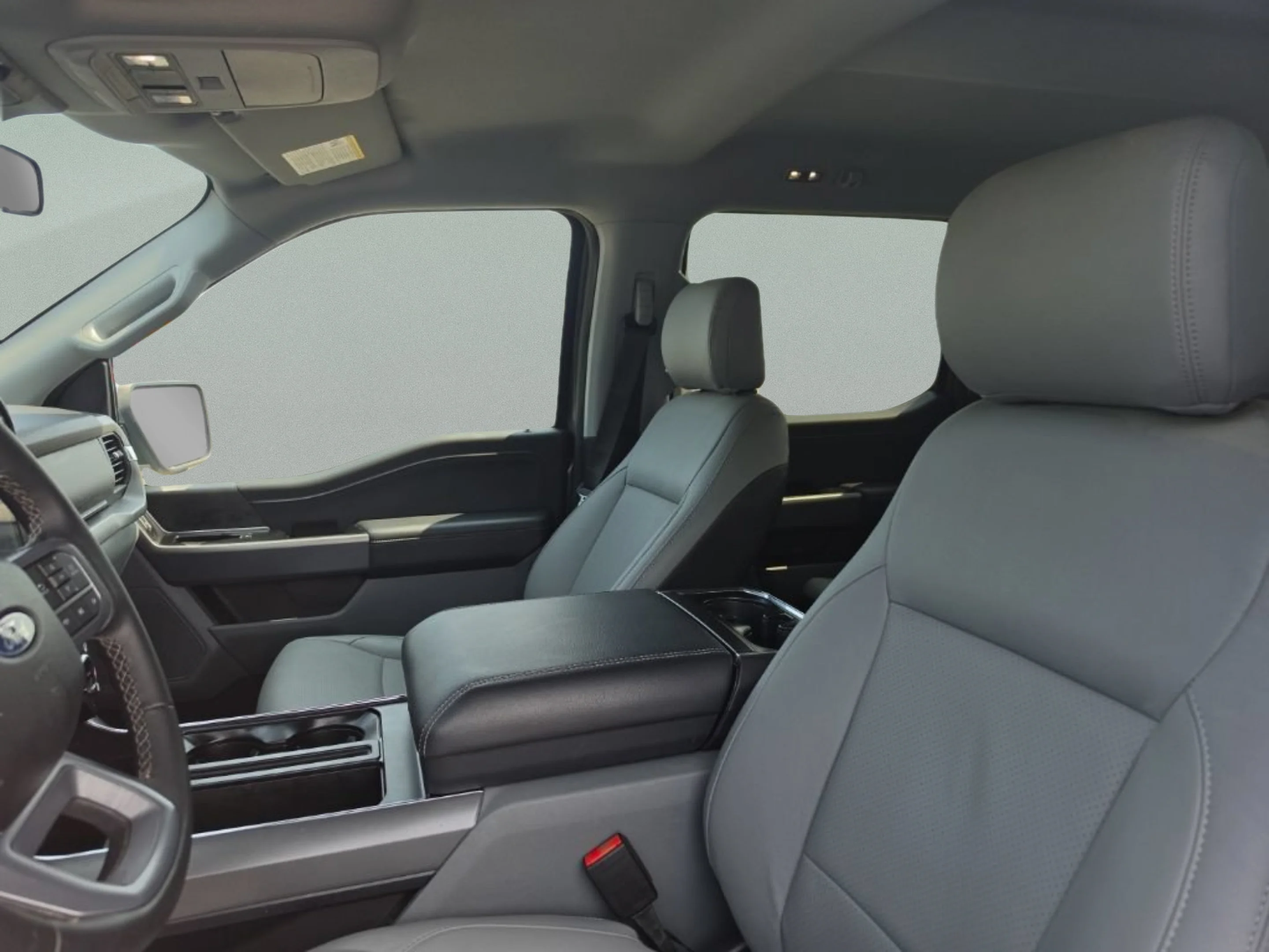 Used 2025 Gray Ford XLT image 25