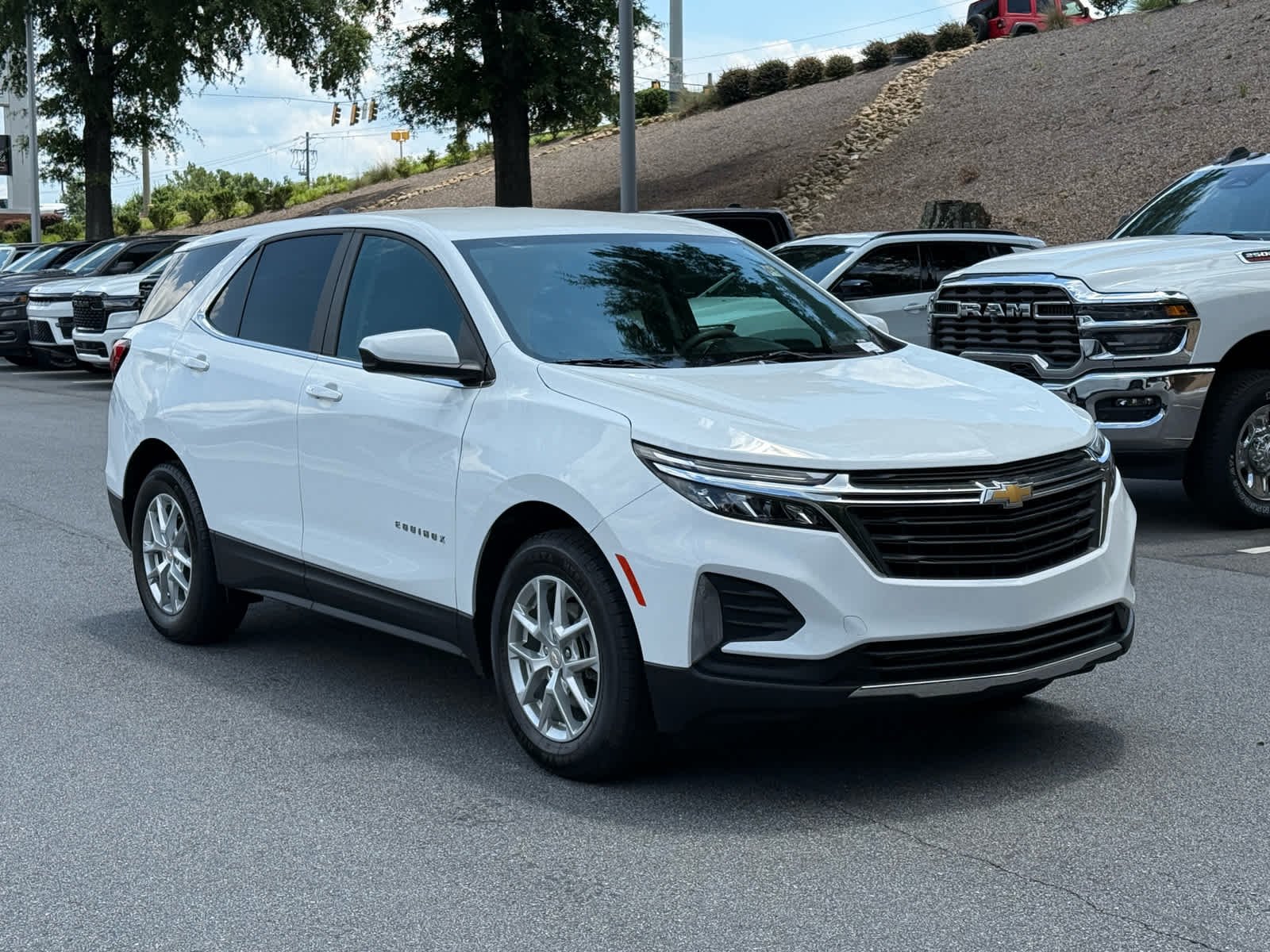 Used 2023 Summit White Chevrolet LT image 7