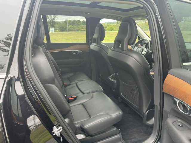 Used 2021 Black Volvo Momentum image 13