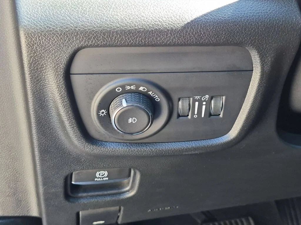 Used 2021 Red Jeep Overland image 19