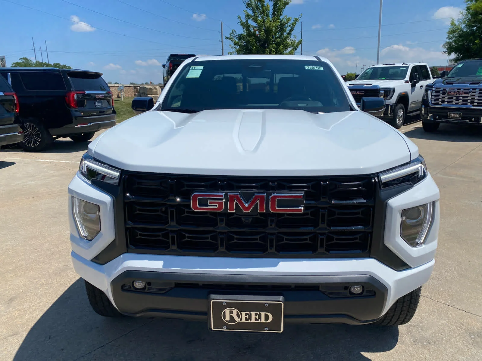 New 2026 Summit White GMC Elevation image 2