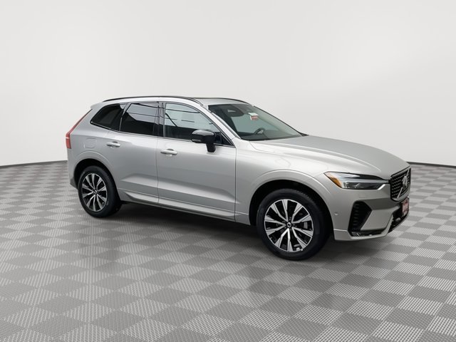 Used 2024 Silver Dawn Metallic Volvo Plus Dark Theme image 39