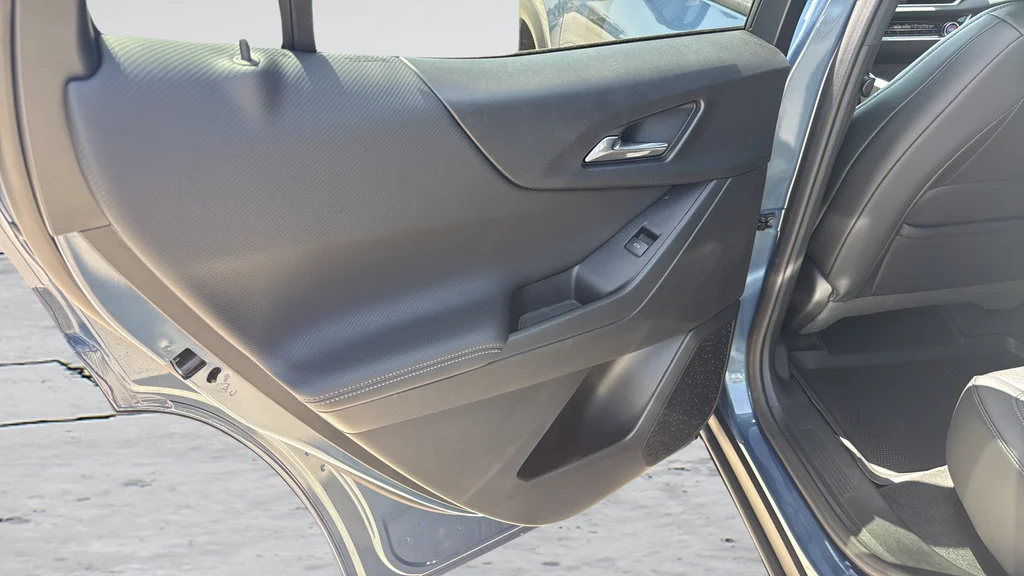 New 2027 Lakeshore Blue Metallic Chevrolet AWD LT image 33