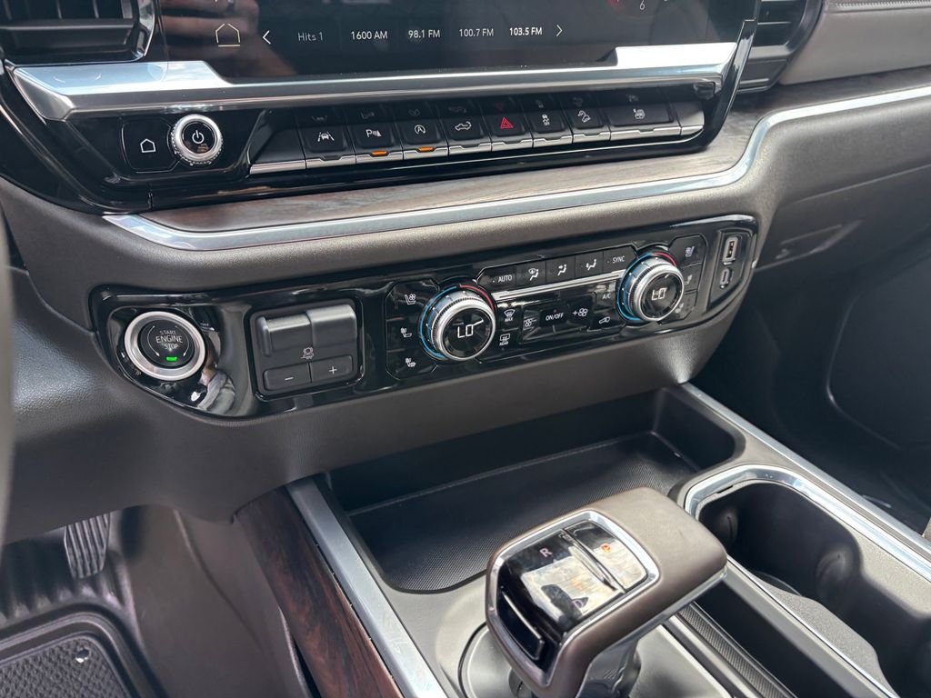 Used 2025 Silver GMC SLT image 18