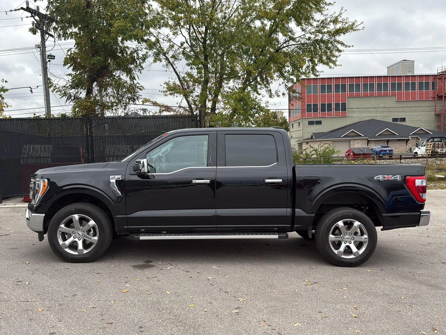 Used 2022 Agate Black Ford LARIAT image 6